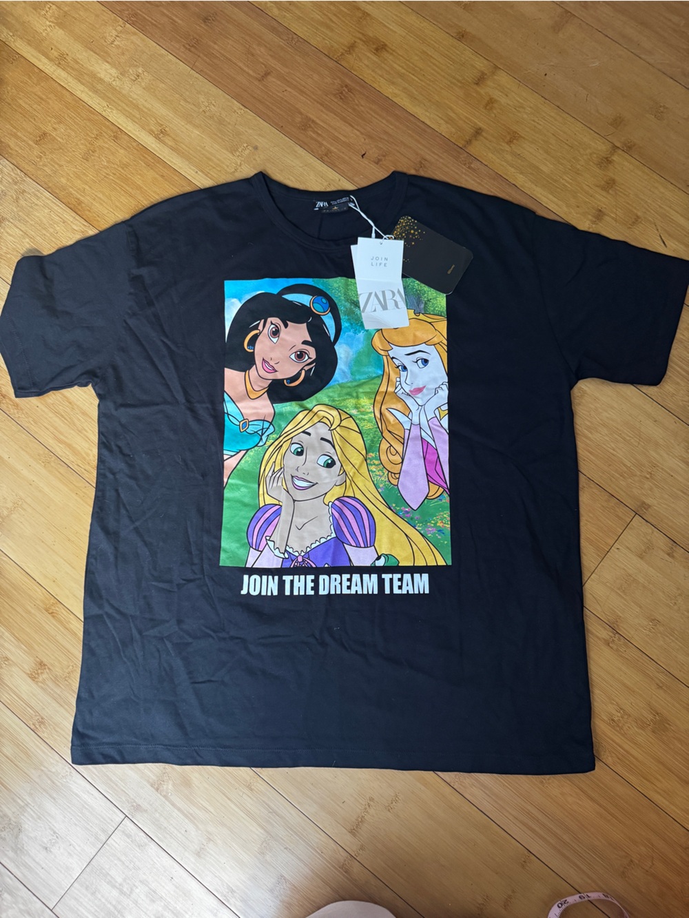 NWT ZARA Disney Princess Black Graphic T-Shirt